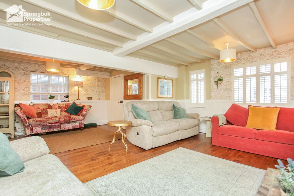 Property photo 3 of 19 Image 3