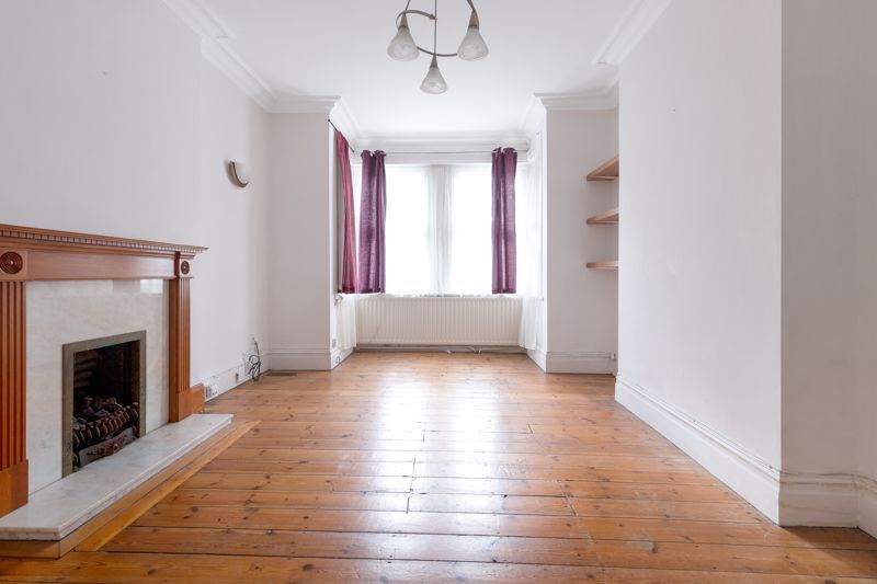 Property photo 2 of 8 Photo 10