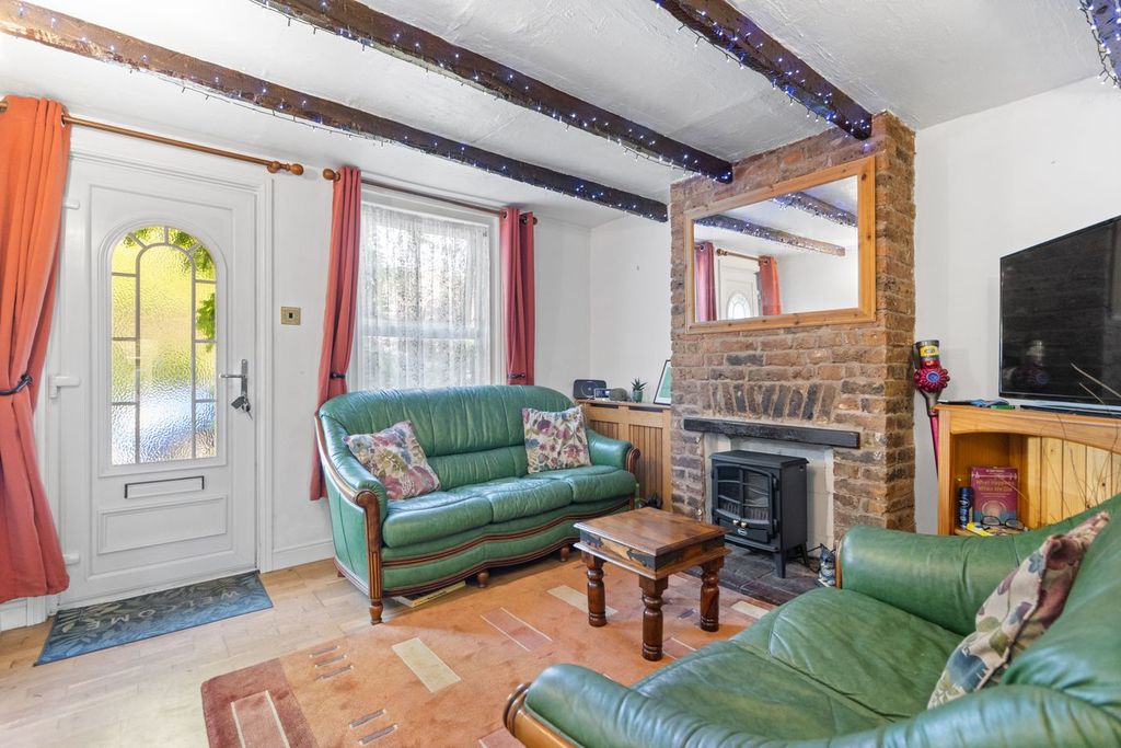 Property photo 2 of 21