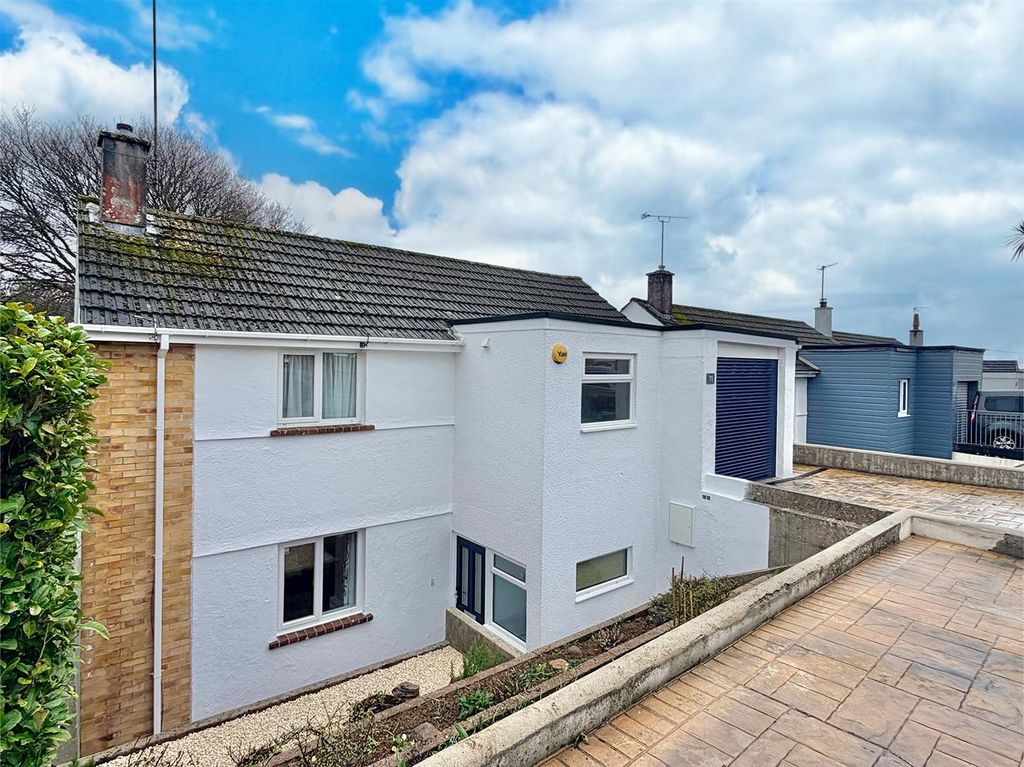 Property photo 2 of 26 5.Jpeg