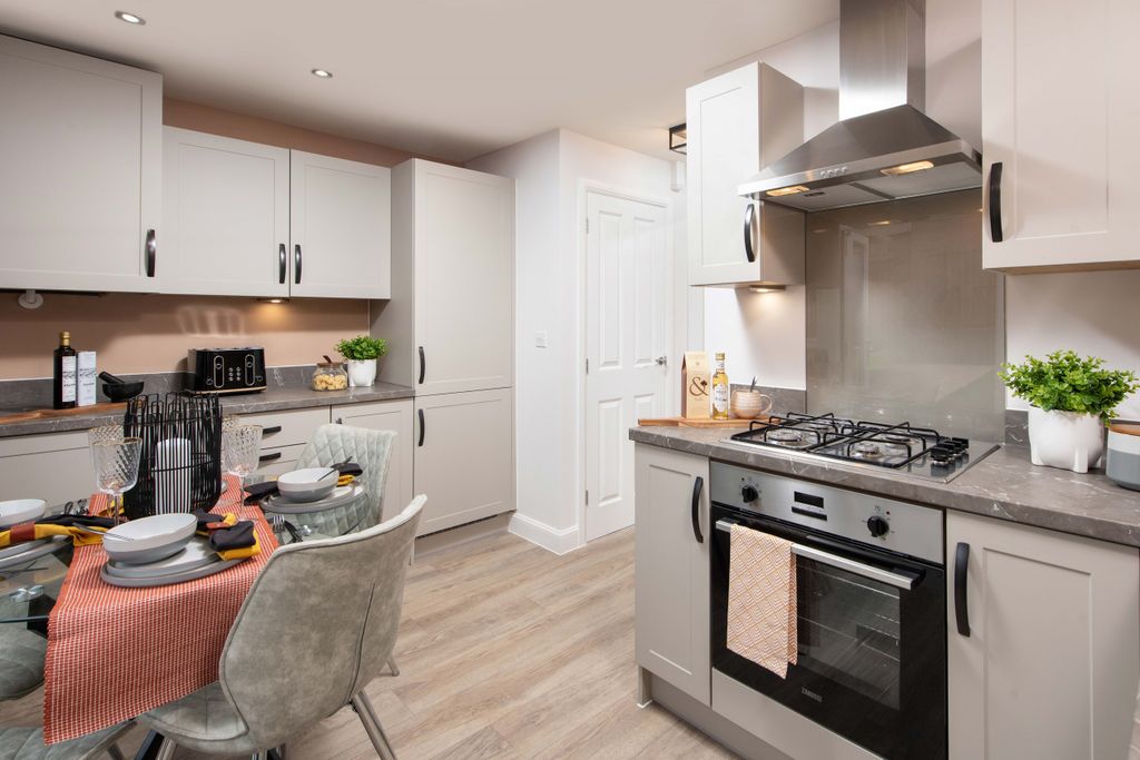Property photo 3 of 9 Kenley Kitchen