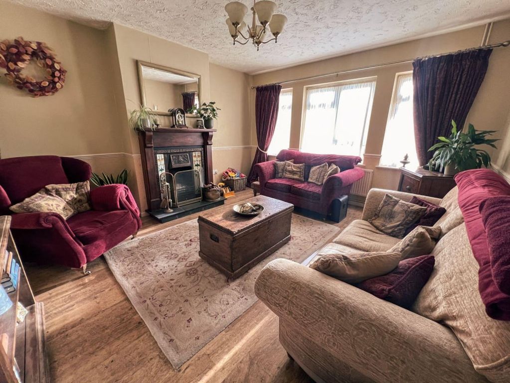 Property photo 2 of 21