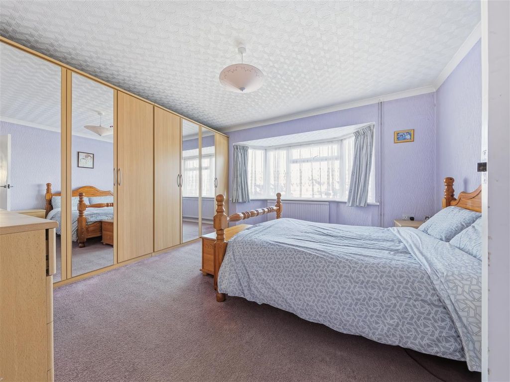 Property photo 3 of 18 Img_20260124_100854_448.Jpg