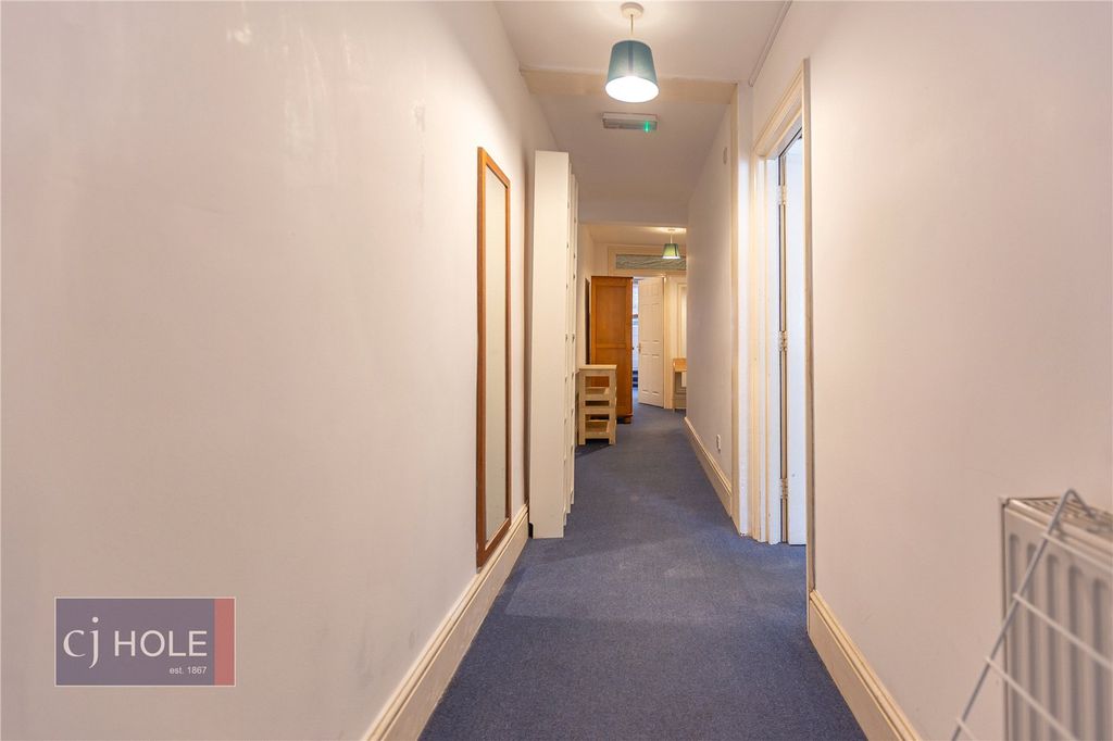 Property photo 3 of 12 Picture No. 13