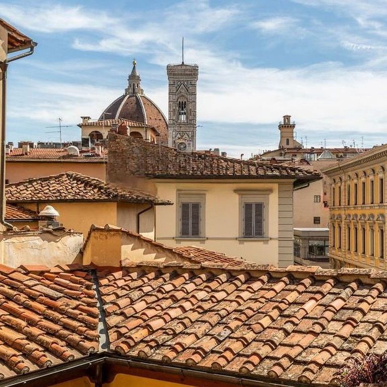 Property photo 1 of 11 Penthouse In Florence, Tuscany's Cultural Gem
