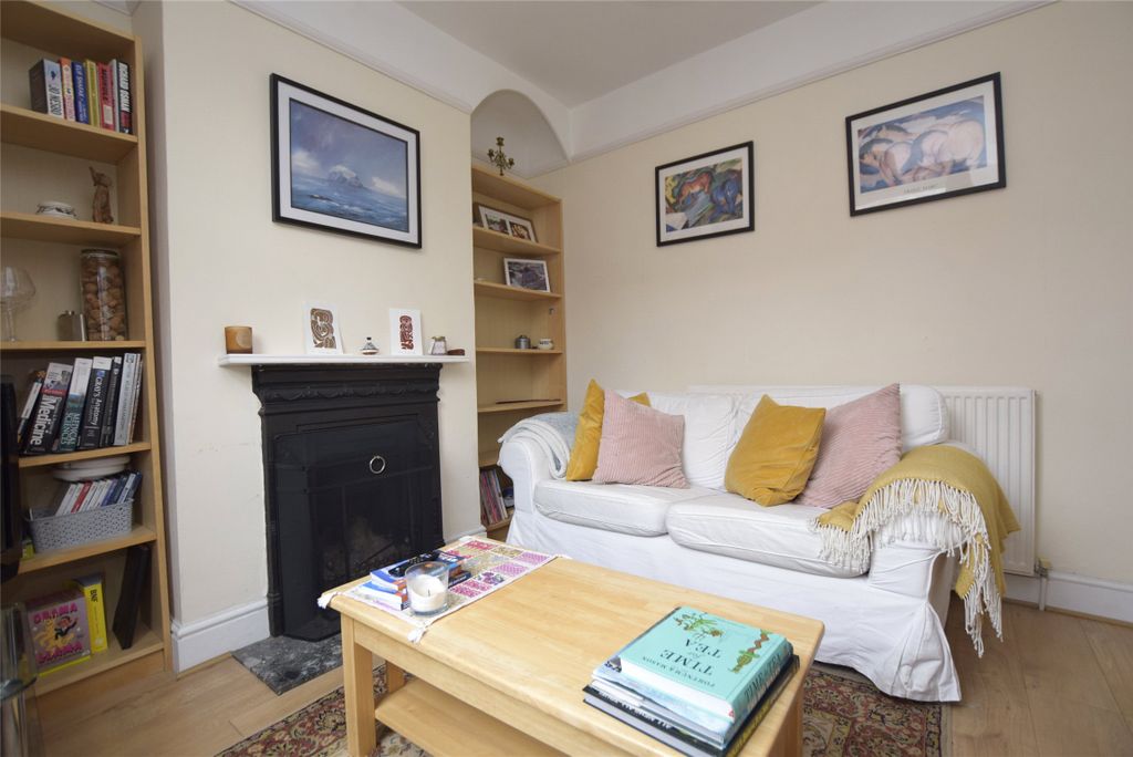 Property photo 2 of 11 Picture No. 05