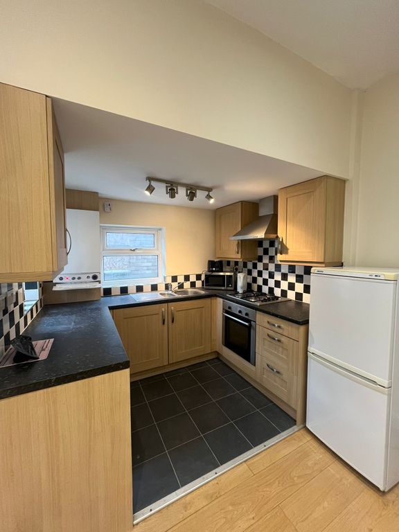 Property photo 2 of 6 Image