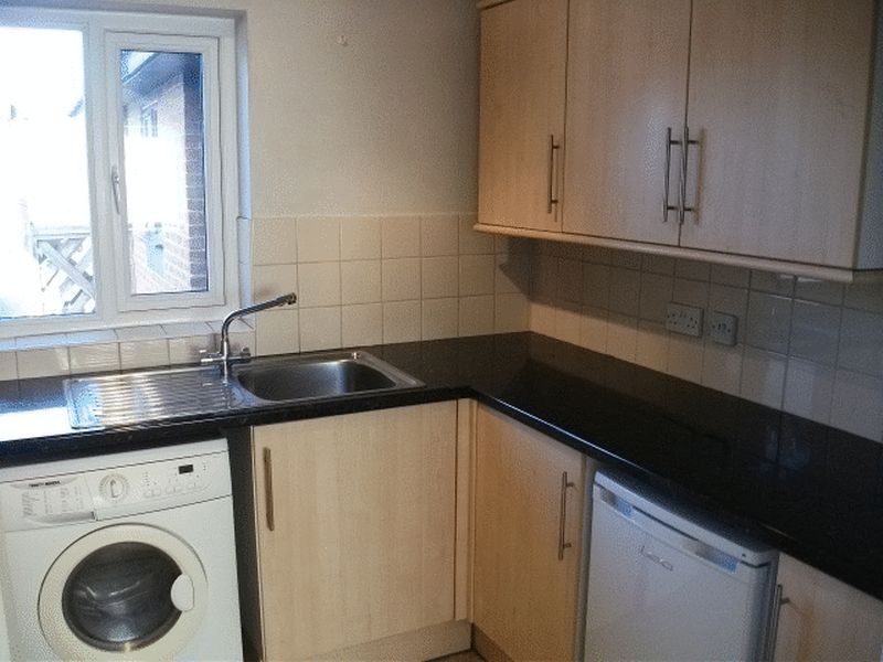 Property photo 3 of 6 Photo 9