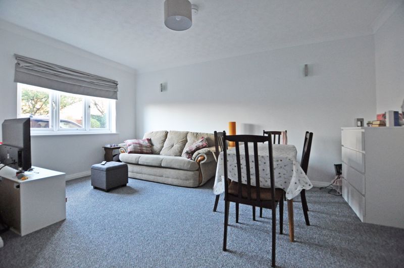 Property photo 2 of 9 Photo 2