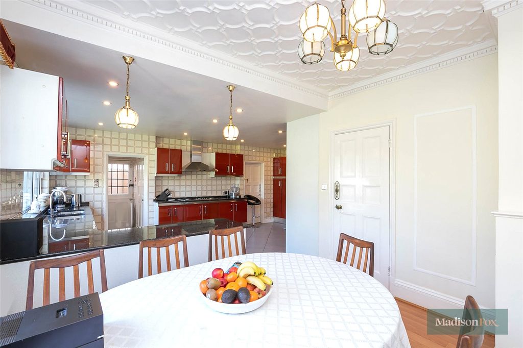 Additional image 14 of 7 bed detached house for saleAlderton Hill, Loughton, Essex IG10