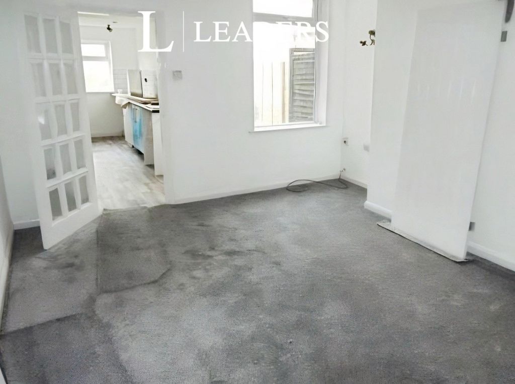 Property photo 3 of 8 Pbox-Img.Jpg