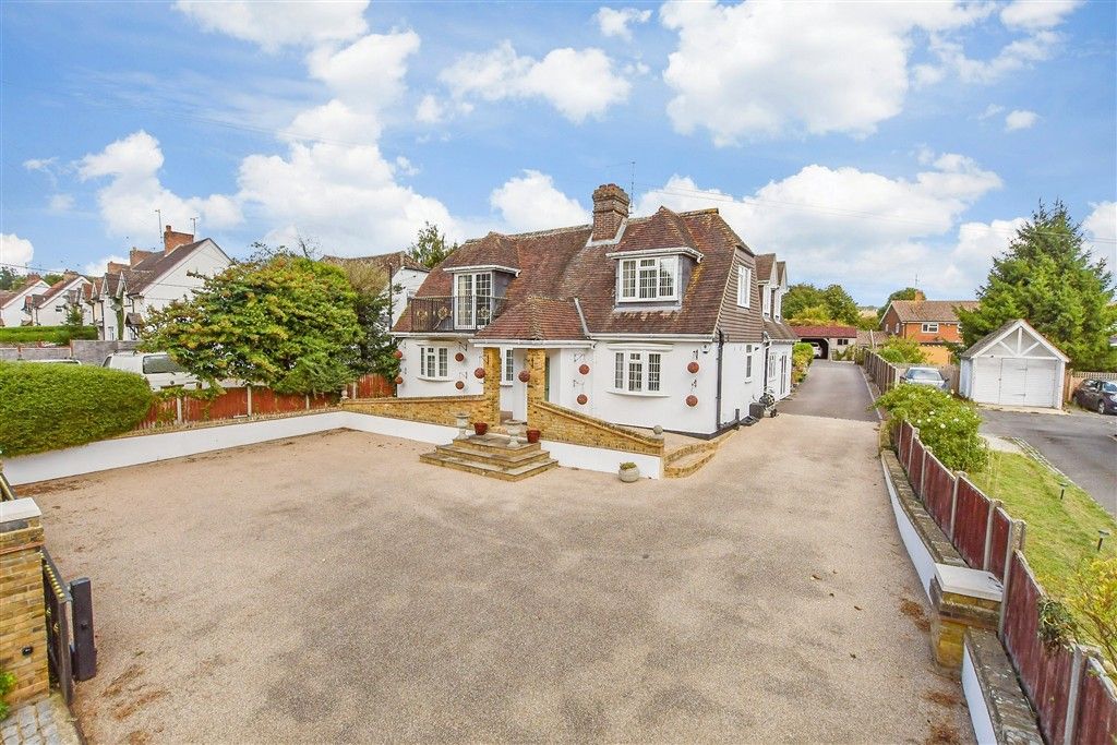 Property photo 3 of 12 External (Web)