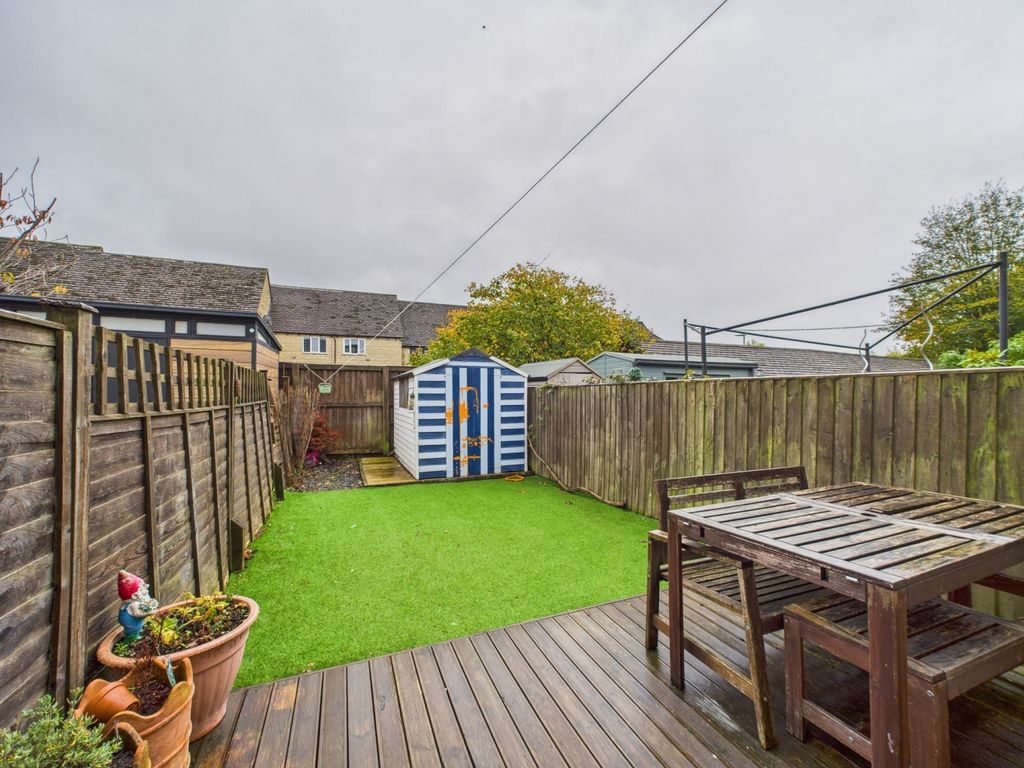 Property photo 2 of 8 Cam01721G0-Pr0103-Still006