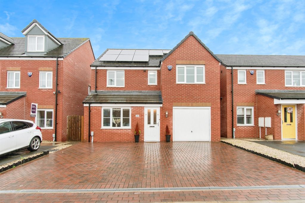 Property photo 1 of 18