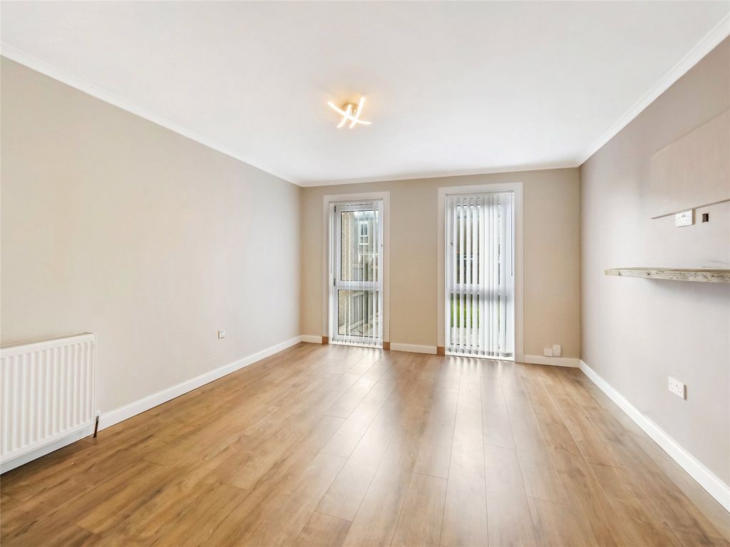 Property photo 2 of 21 Picture No. 22