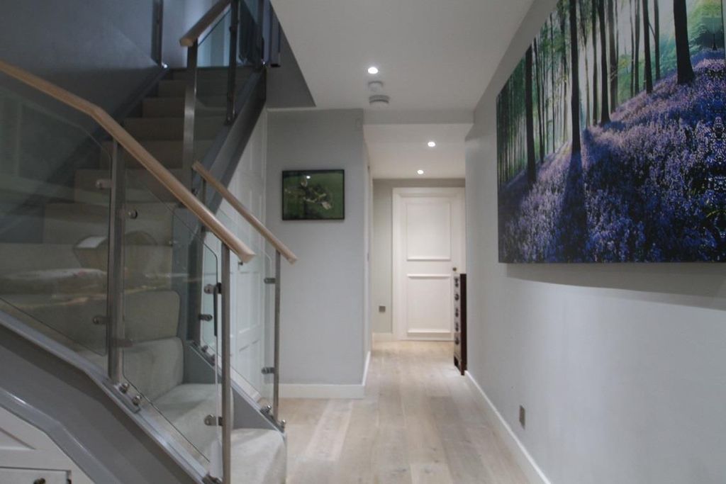 Property photo 2 of 2