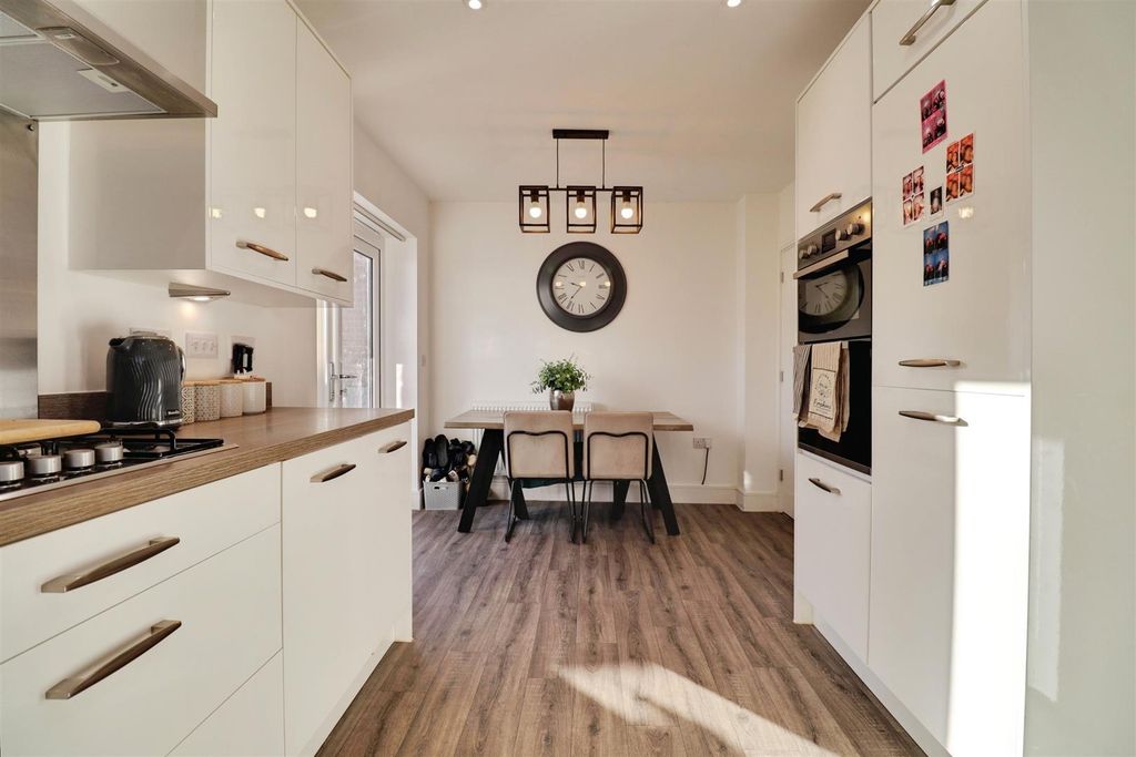 Property photo 3 of 22 42c7Eb50-Img_3911-Img_3913.Jpg