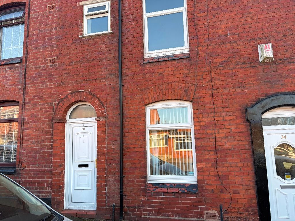 Property photo 2 of 9