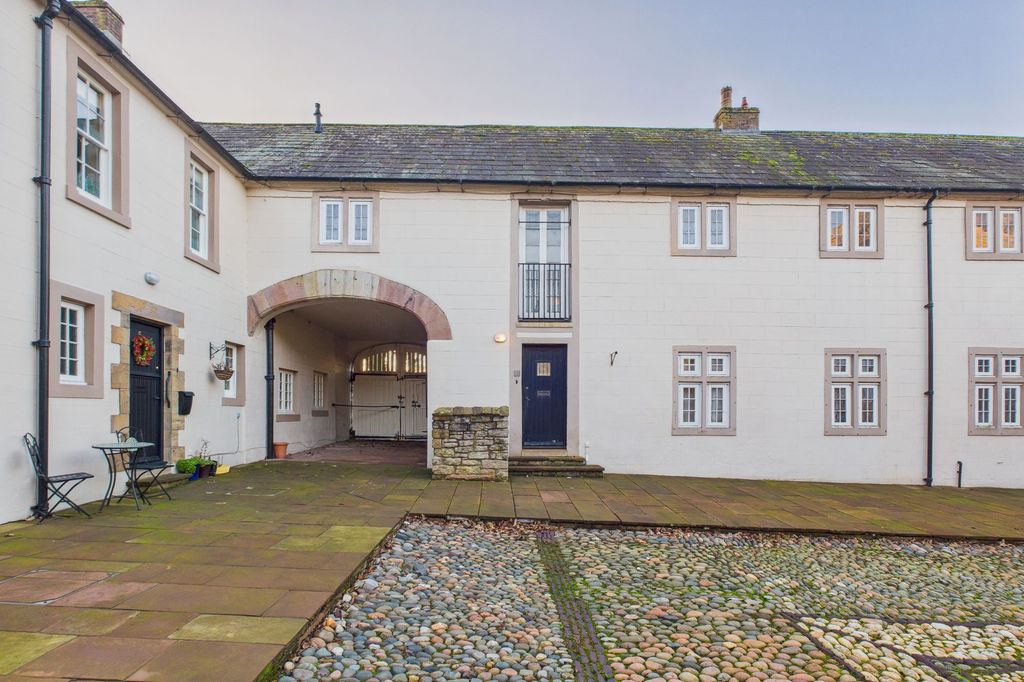 Property photo 3 of 21