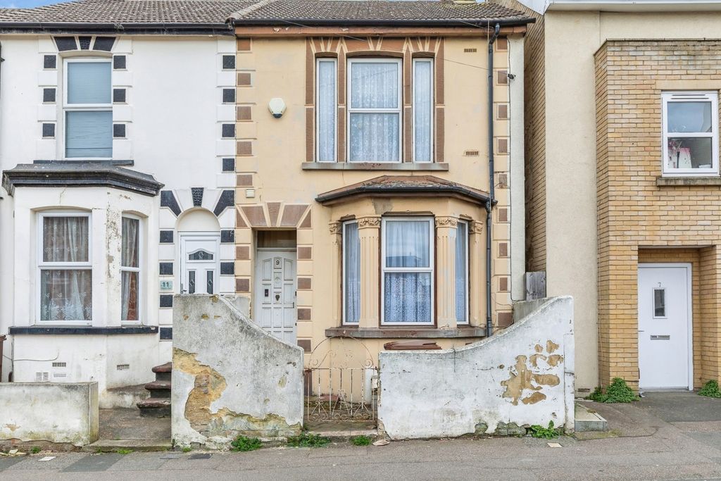 Property photo 1 of 15 Pbox-Img.Jpg