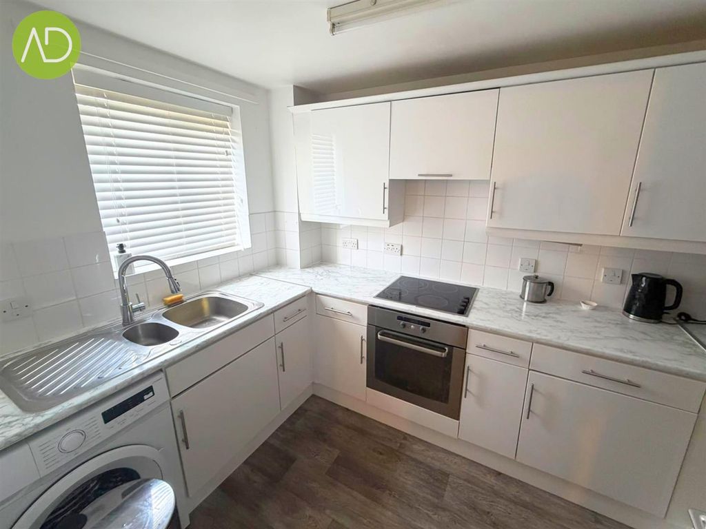Property photo 2 of 6 7.Jpg