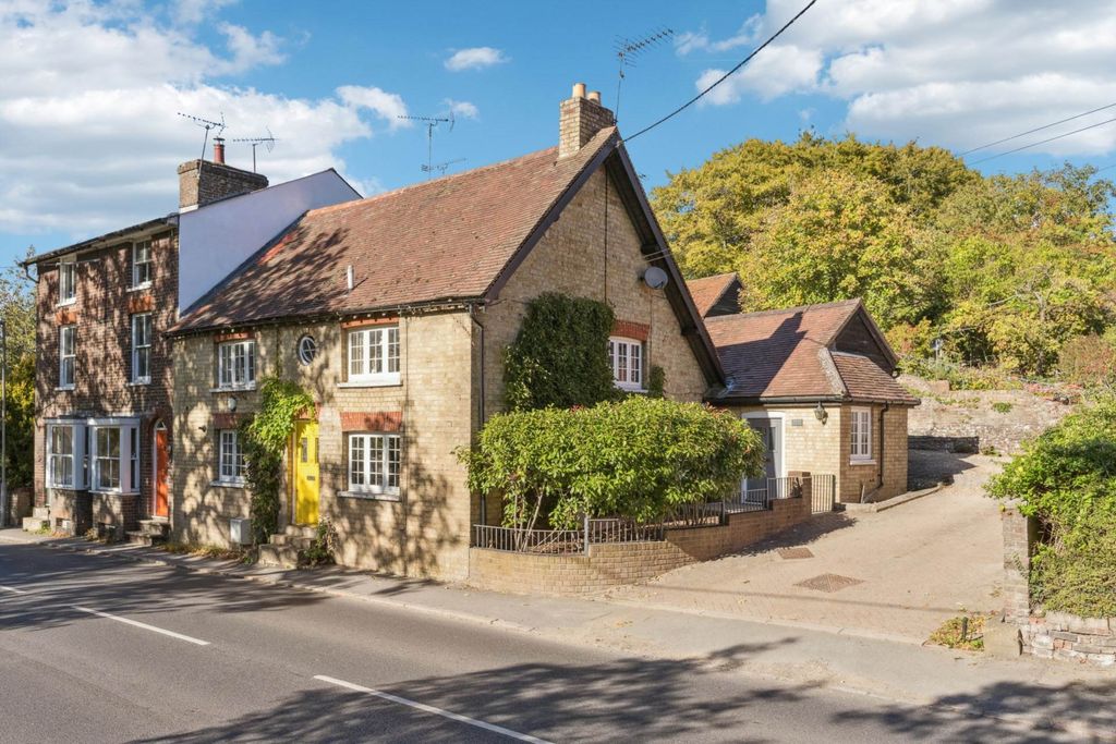 Property photo 1 of 30