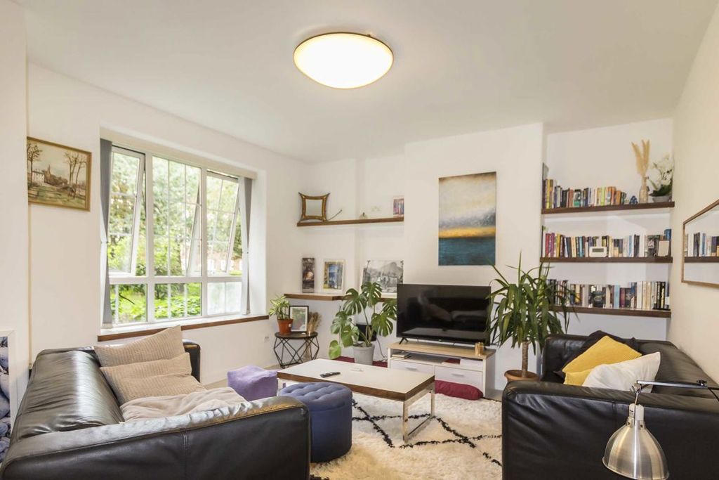 Property photo 1 of 5