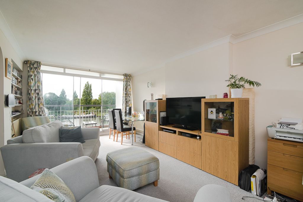 Property photo 3 of 9