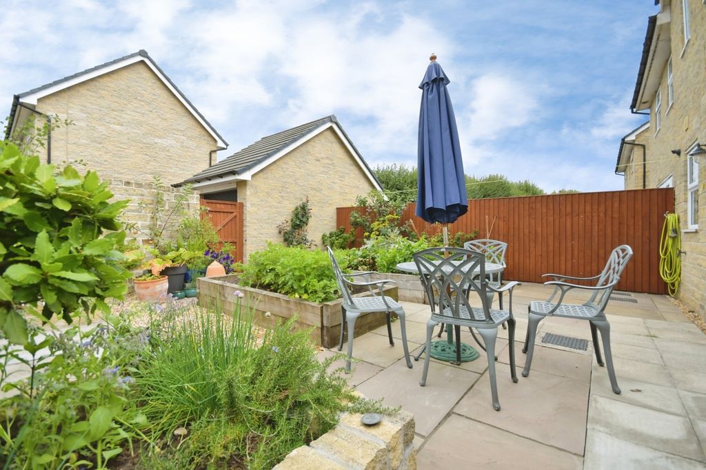 Property photo 2 of 25 Pbox-Img.Jpg