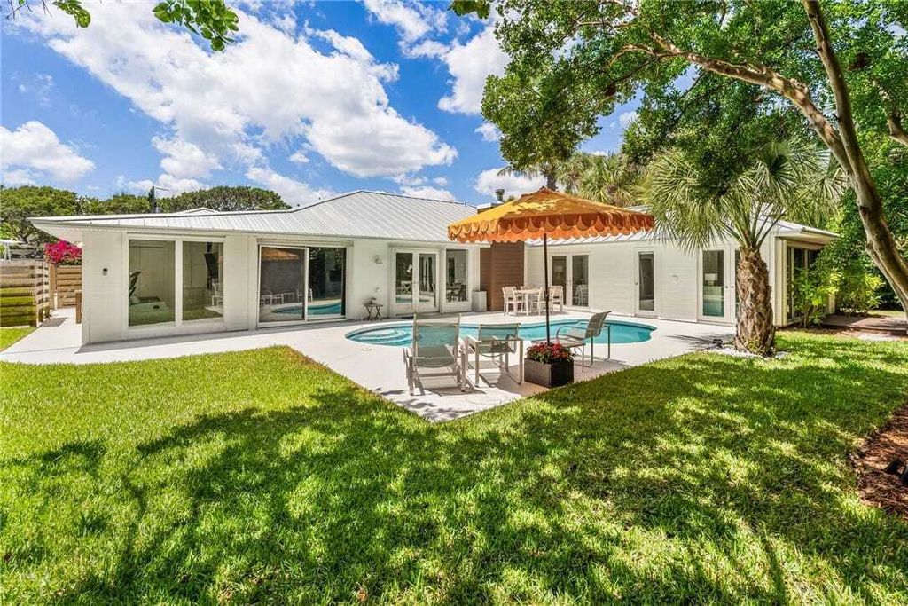 Property photo 1 of 31