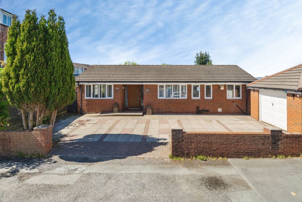 Property photo 1 of 36 Pbox-Img.Jpg