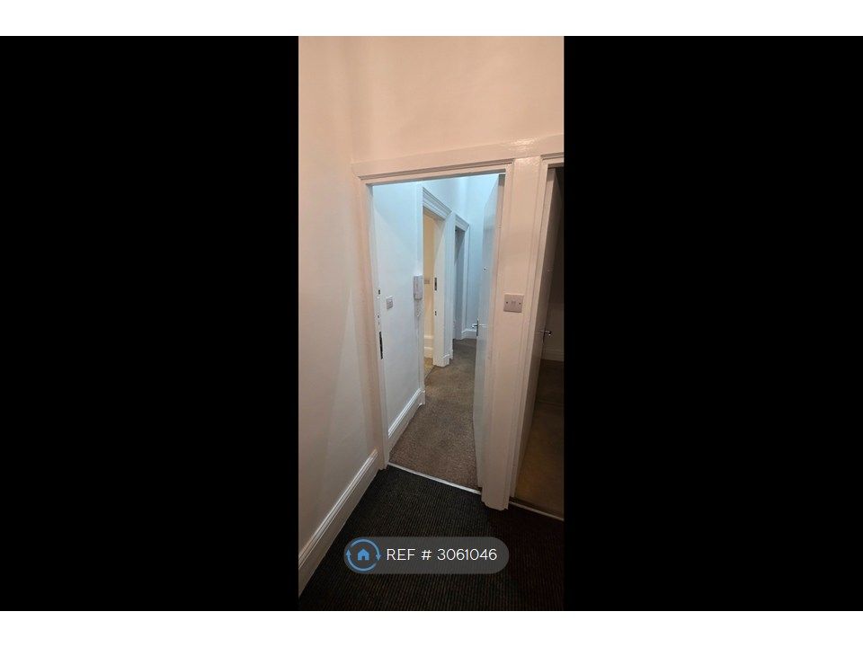 Property photo 2 of 29