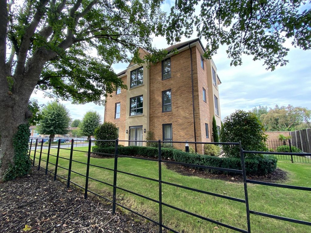 Property photo 1 of 19 Front