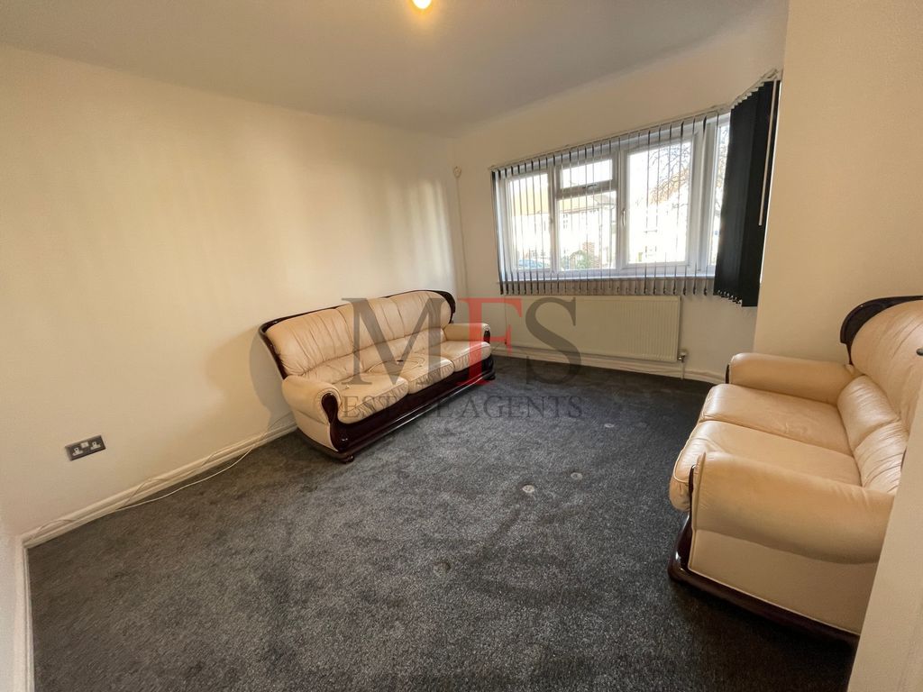 Property photo 2 of 34 Photo 1