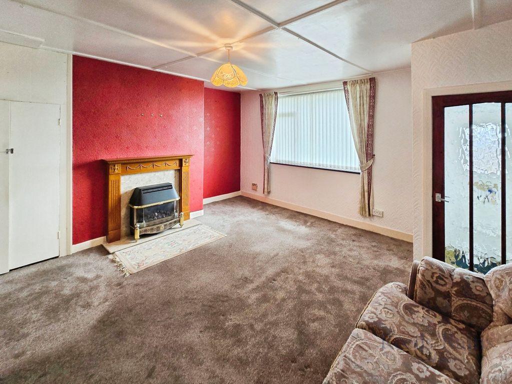 Property photo 2 of 15 Picture No. 11