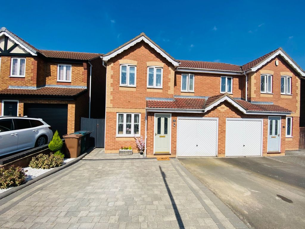 Property photo 1 of 23
