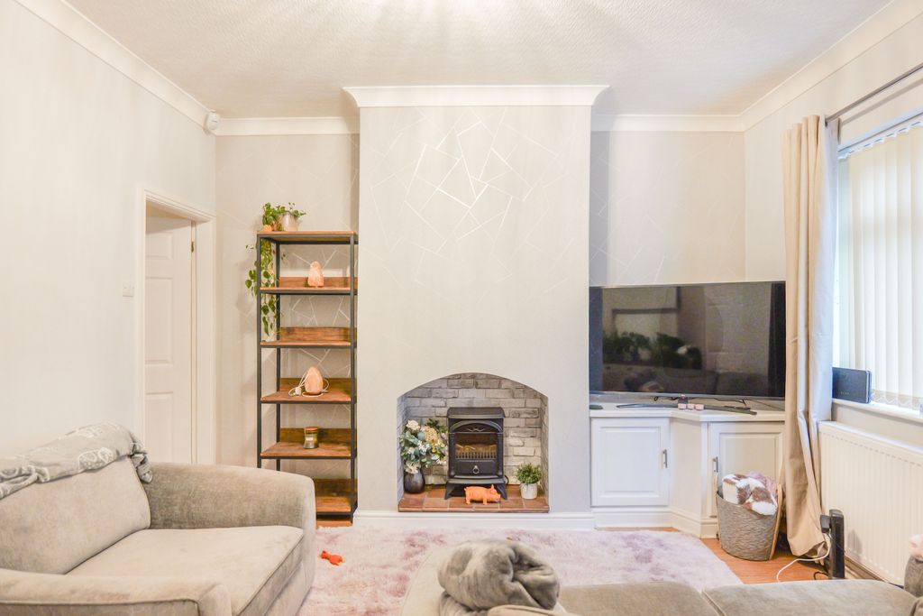 Property photo 3 of 22