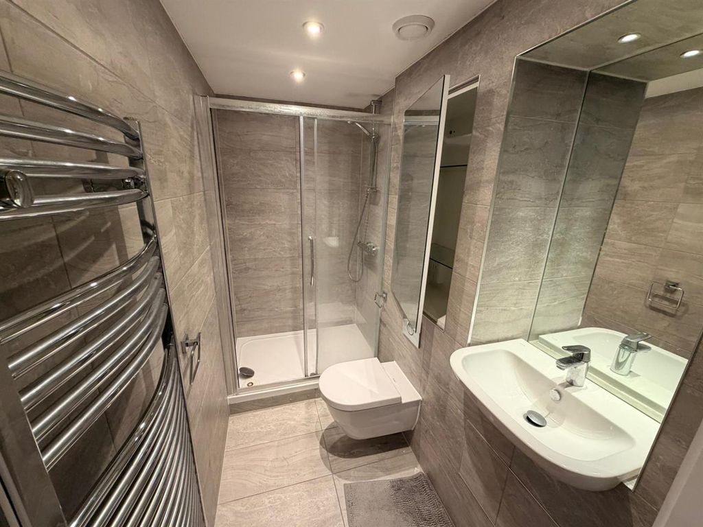Property photo 2 of 5 c0Ab1A37-4d33-4B00-B7ba-205ccc8c296d.Jpg
