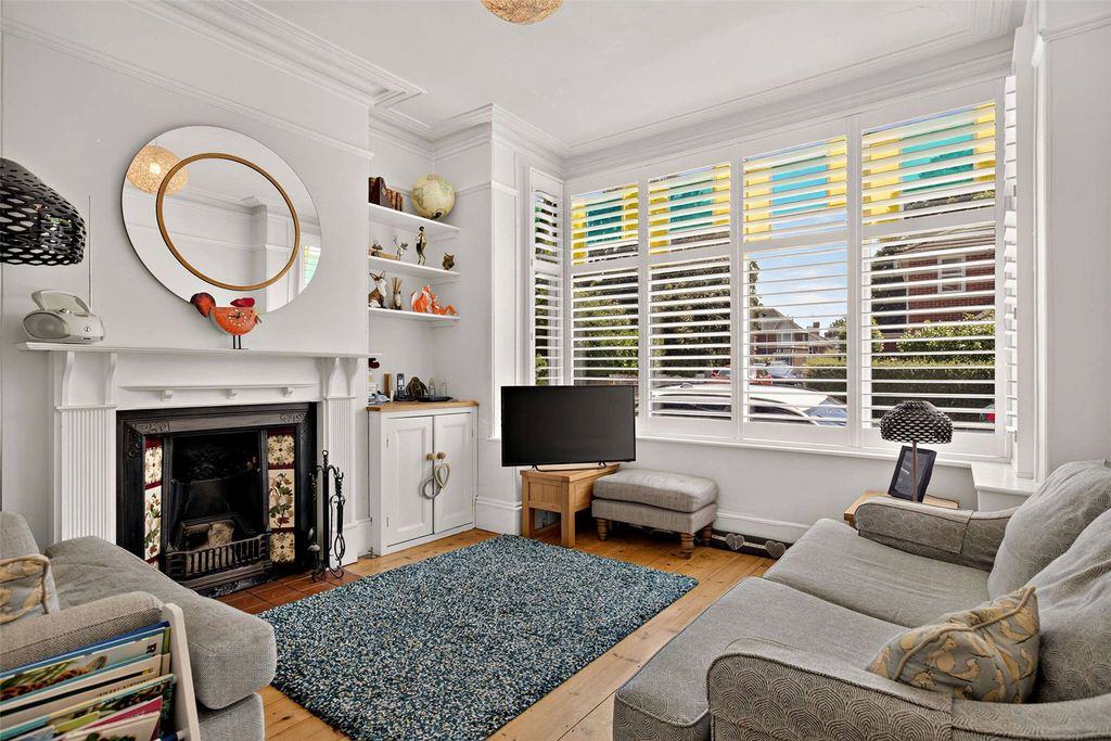 Property photo 2 of 13 Sitting Room