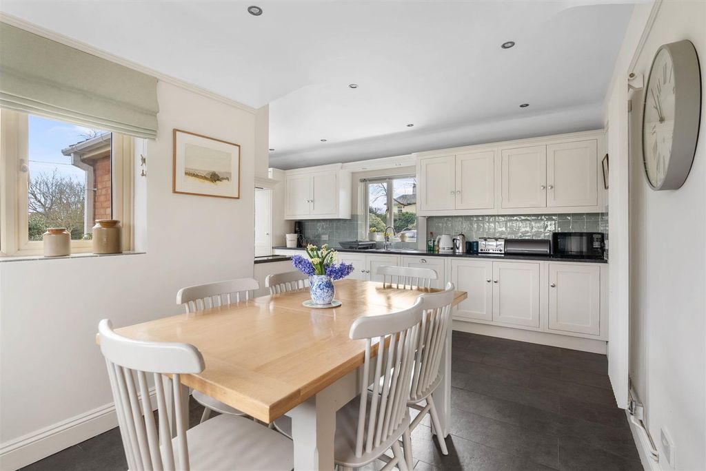 Property photo 3 of 31 P3305476.Jpg