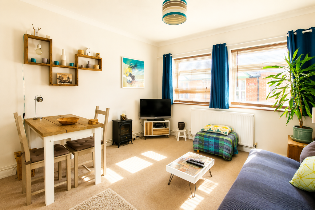 Property photo 3 of 14 Sitting Room