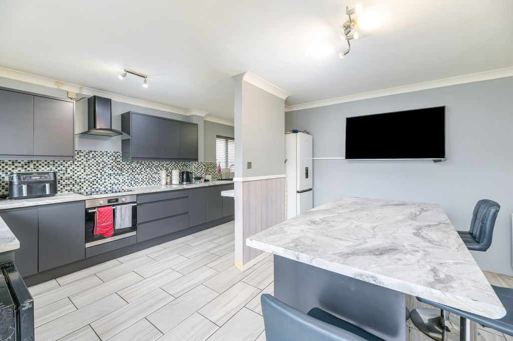 Property photo 2 of 22 F88Caeb0Fa1c17670561Ab88Bfeab585A2555344.Jpg