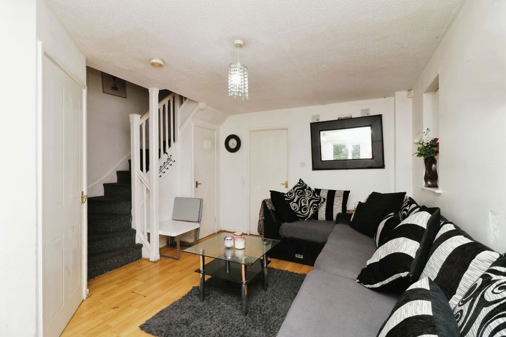 Property photo 3 of 17 Photography