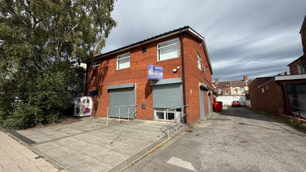 Property photo 2 of 13