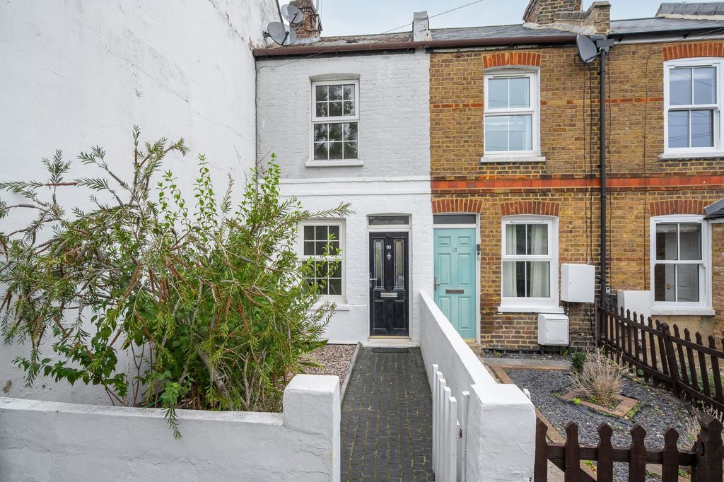 Property photo 1 of 10