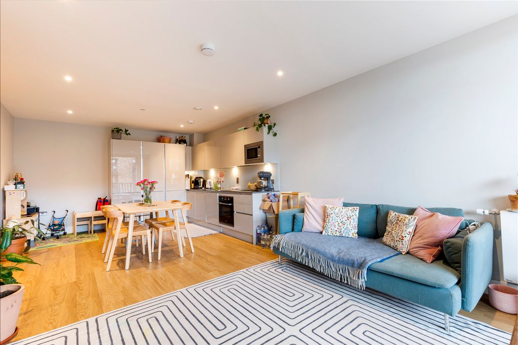 Property photo 3 of 7