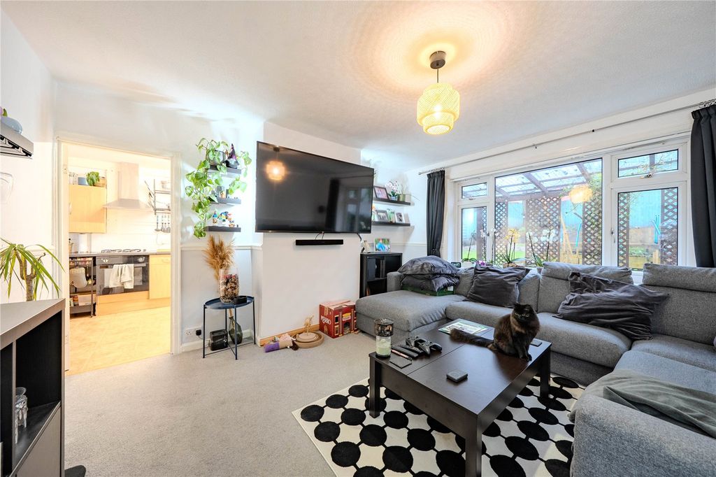 Property photo 3 of 17 Picture No. 16