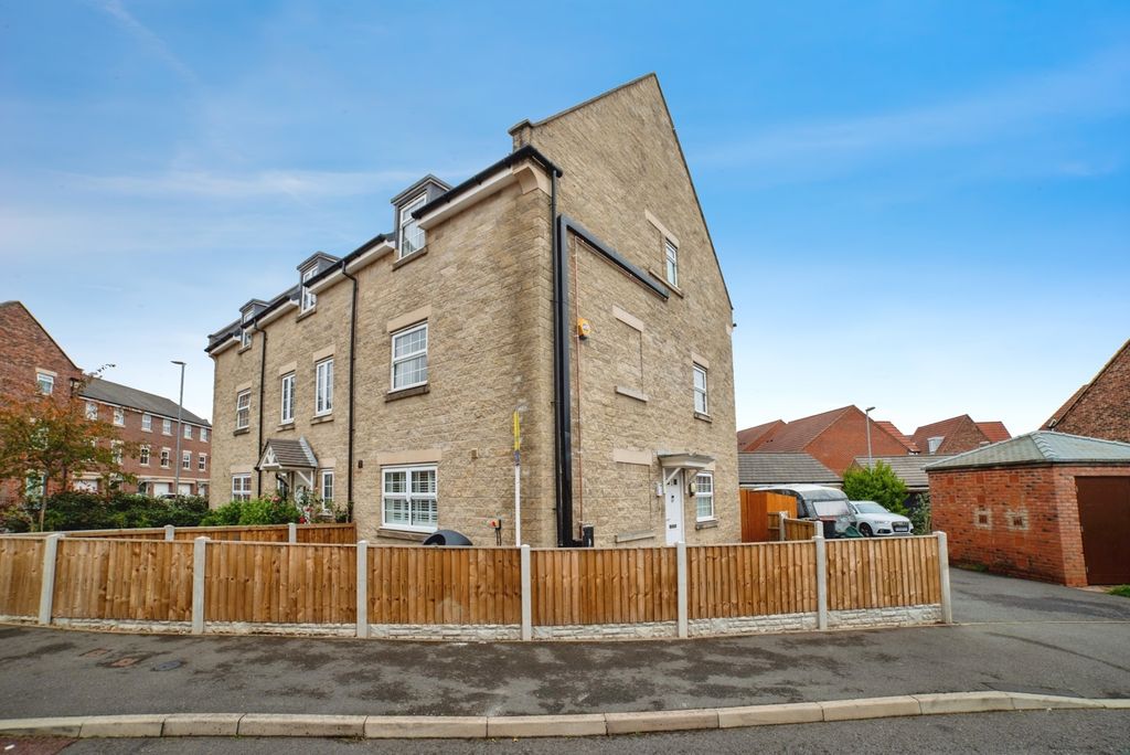 Property photo 1 of 21 Photo