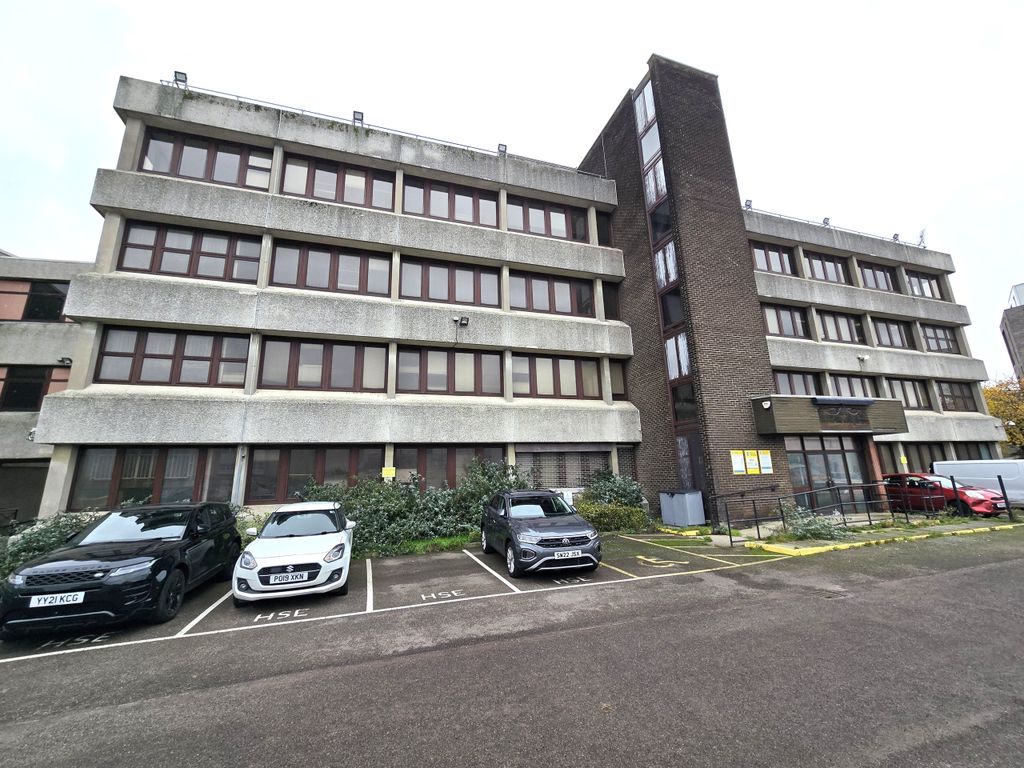 Property photo 2 of 14 2