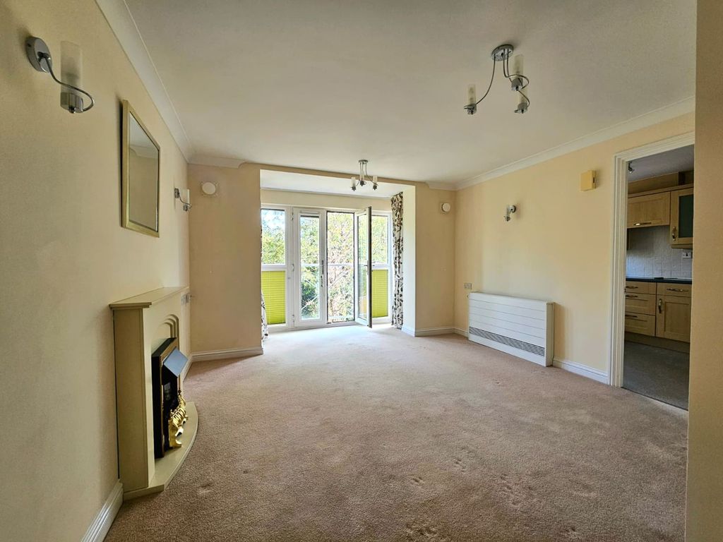 Property photo 2 of 18